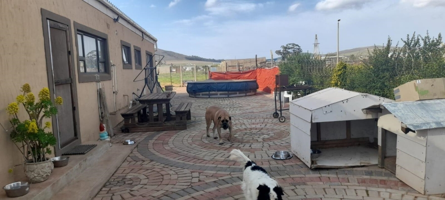 4 Bedroom Property for Sale in Hooikraal Western Cape